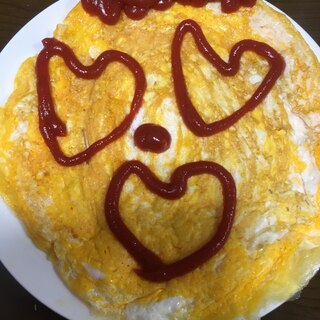 バレンタインアレンジ♪卵を丸く焼きハートを書いて♪